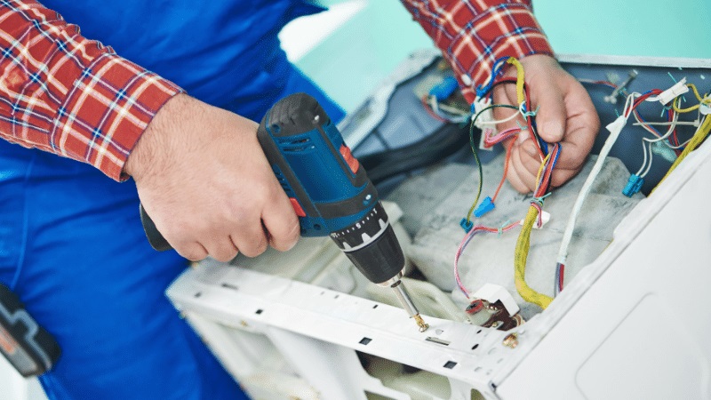 Karaburun Philips Philips çamaşır makinesi kart tamiri – Su almama arızası orijinal parça ile giderildi. - Teknik servis örneği